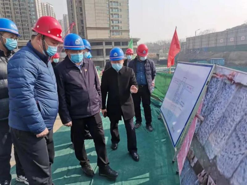 市委常委、市政府黨組成員魏建平調(diào)研左掖門游園停車場(chǎng)項(xiàng)目建設(shè)工作